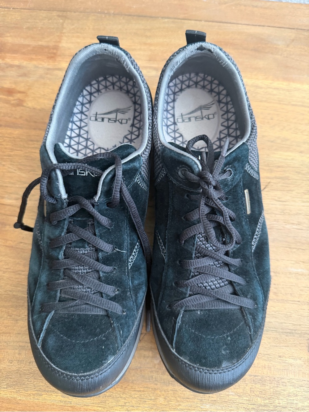 Dansko Gray and Black Men's Shoe